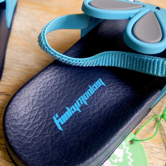 Funky Monkey Rabbit Slides - Picture 10 of 12